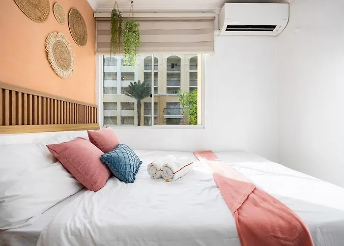 Terracotta Cove 2br Suite, Sm Seaside, Oceanpark *